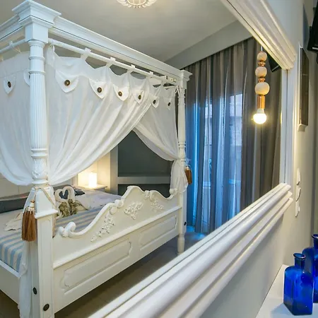 Giouli Elegant Hotel